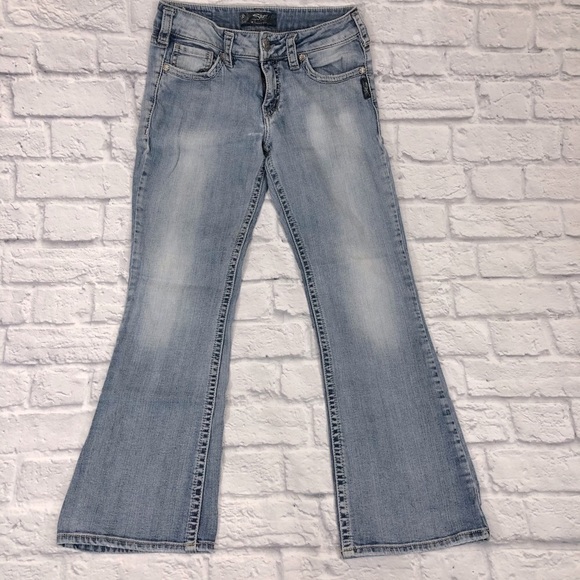 Silver Jeans Suki Bootcut  Size 28 Short Stretch Medium wash denim - Picture 3 of 14